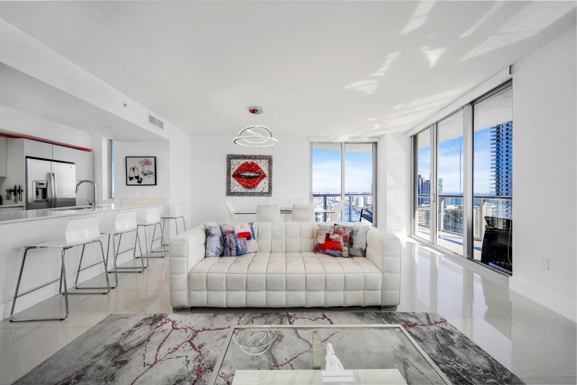 Resort-Style Living With Direct Ocean Views - 3Br Beauty Hallandale Beach Kültér fotó
