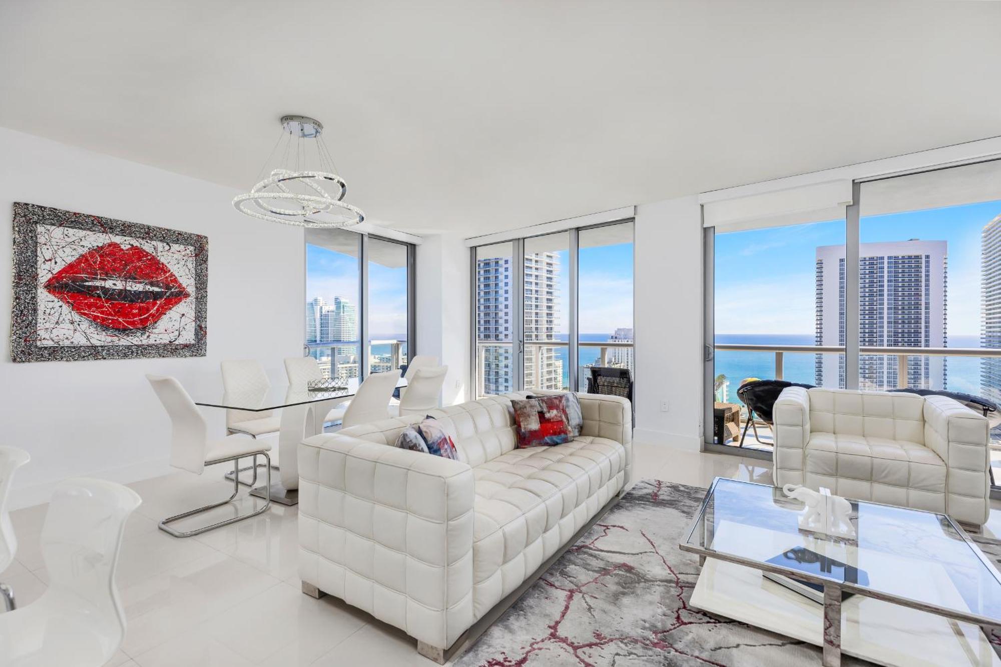 Resort-Style Living With Direct Ocean Views - 3Br Beauty Hallandale Beach Kültér fotó