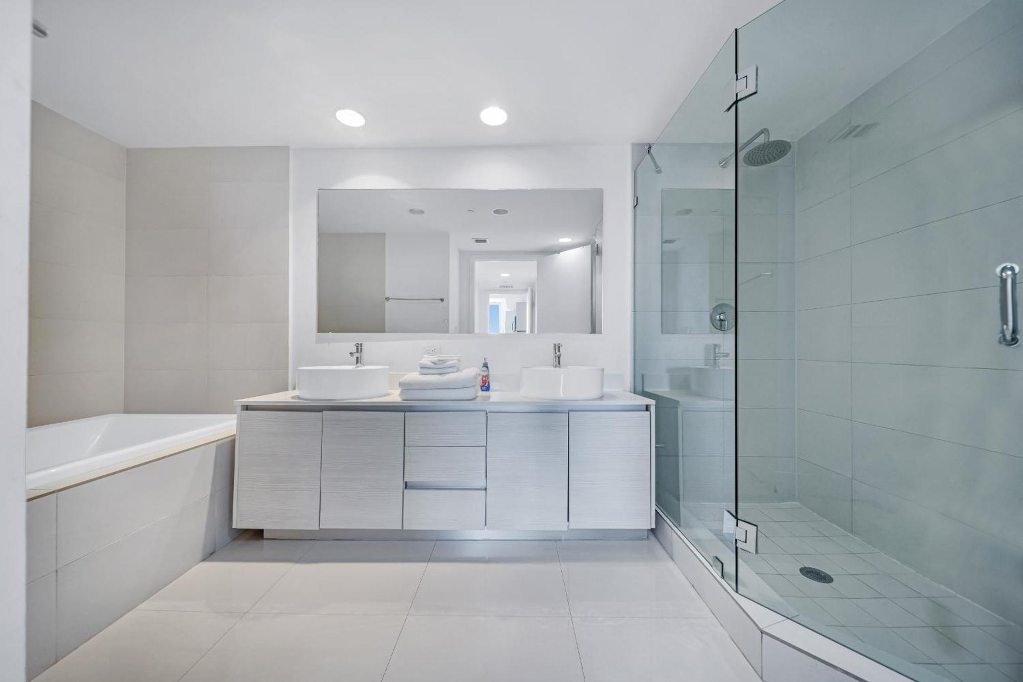 Resort-Style Living With Direct Ocean Views - 3Br Beauty Hallandale Beach Kültér fotó