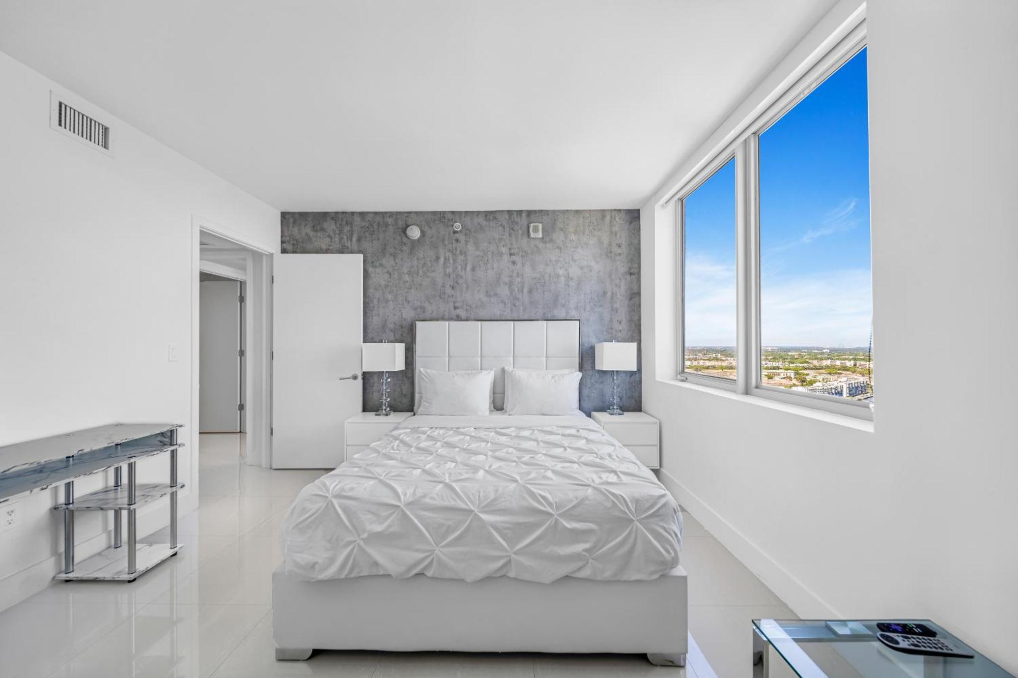 Resort-Style Living With Direct Ocean Views - 3Br Beauty Hallandale Beach Kültér fotó
