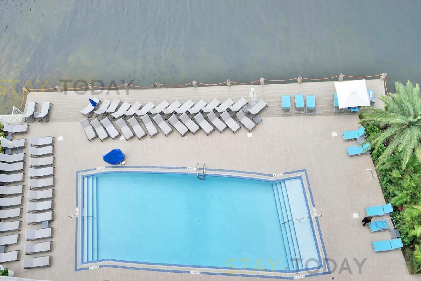 Resort-Style Living With Direct Ocean Views - 3Br Beauty Hallandale Beach Kültér fotó