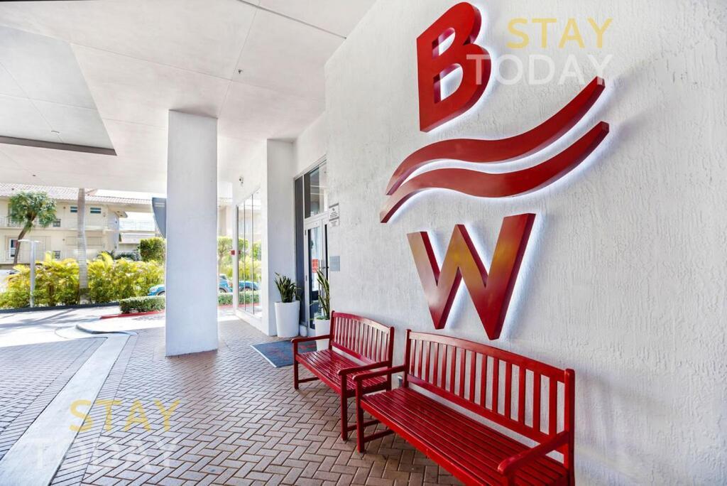 Resort-Style Living With Direct Ocean Views - 3Br Beauty Hallandale Beach Kültér fotó